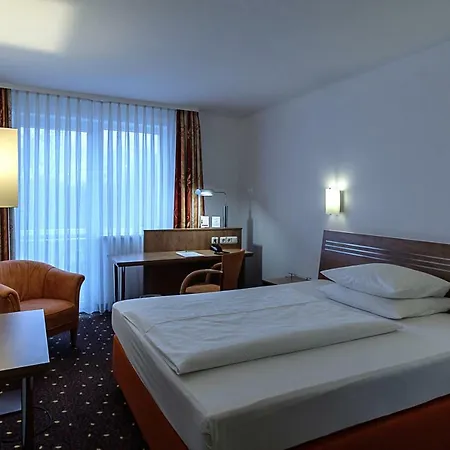 Rheinsberg Am See 4* ברלין