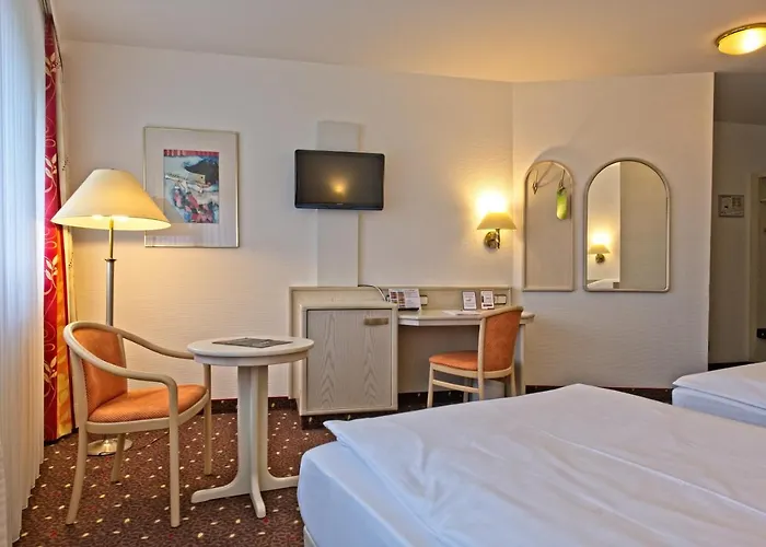 ホテル Rheinsberg Am See 4*